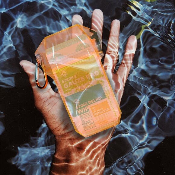 Be Smart Get Prepared Outdoor 3 Pack First Aid - No Spoof, Waterproof, 30 Pcs - Picture 3 of 8